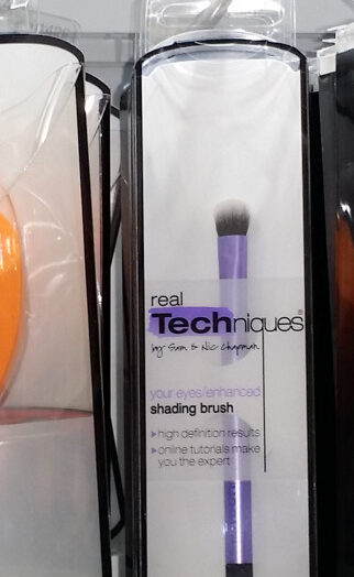 Real Techniques Shading Brush Just $2.98 at Walmart!